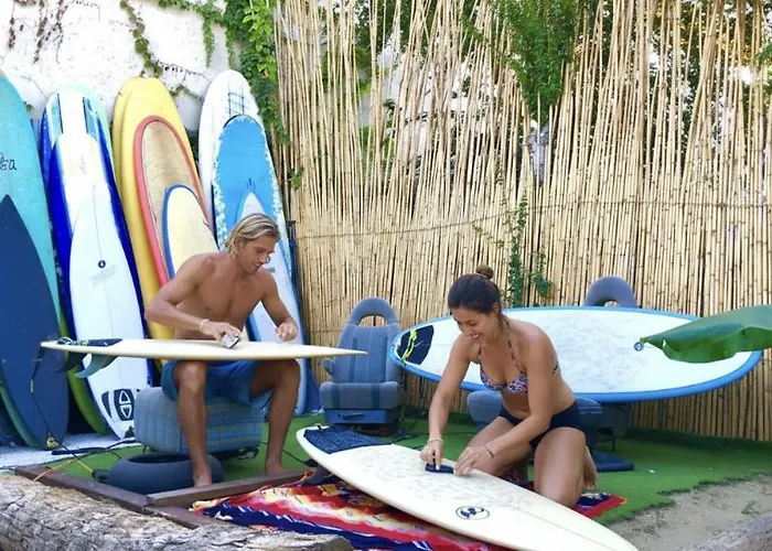 Aloha Surf Hostel *